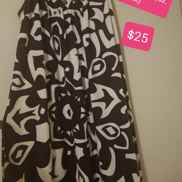 Clothes - Picture 9 of 9